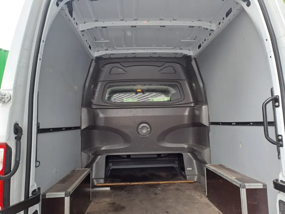 Nissan Interstar 2.3 dCi L2H2 N-Connecta | Dubbele Cabine | Camera | Airco | Trekhaak | Navigatie | Apple Carplay/Android Auto | Cruise Control