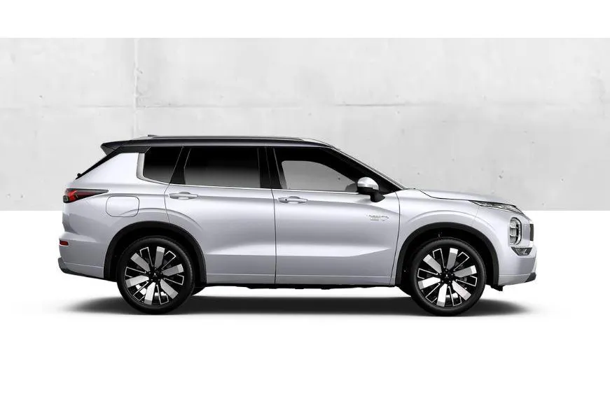 Mitsubishi Outlander 2.4 PHEV Instyle+ €5.000 euro korting eigen voorraad| 8 jaar garantie| Snel leverbaar | Totaalprijs op is op.m25