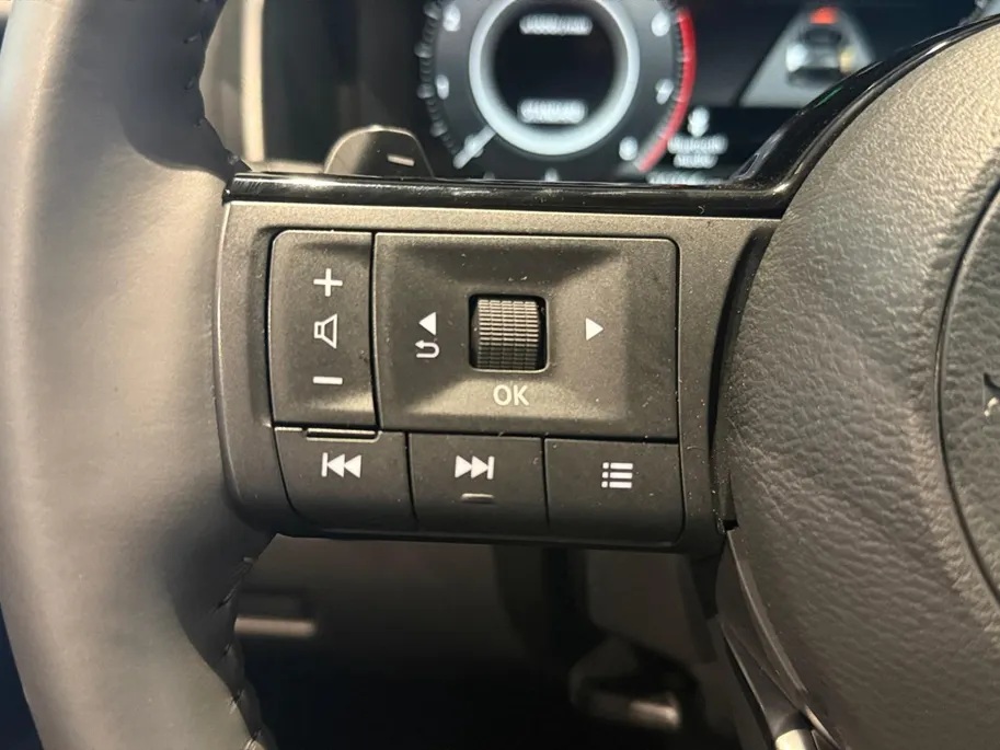 Nissan QASHQAI 1.3 MHEV Xtronic N-Connecta *Automaat*Panorama*Navi+Camera360*Climate*Adaptive Cruise*Stoel/Stuur Verw.*Luxe Auto!