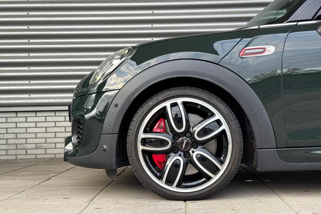 MINI Cooper Cabrio 2.0 John Cooper Works Chili
