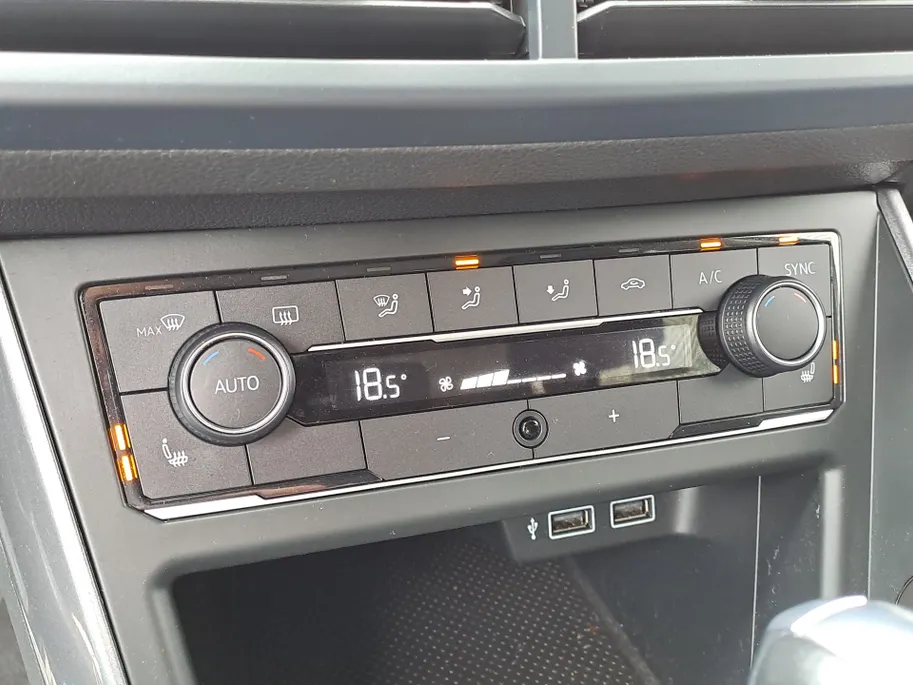 Volkswagen Polo 1.0 TSI Highline Business R | R-Line | Automaat | Adaptive cruise | Stoelverwarming | Apple Carplay | Andriod Auto