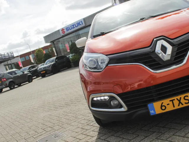 Renault Captur 1.2 TCe Dynamique Automaat | Clima | Cruise | Park sens