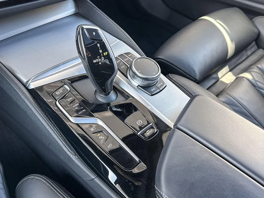 BMW 5 Serie Sedan 545e xDrive High Executive