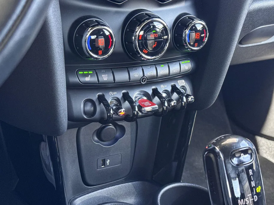 MINI Cooper 3-deurs 1.5 Cooper Chili