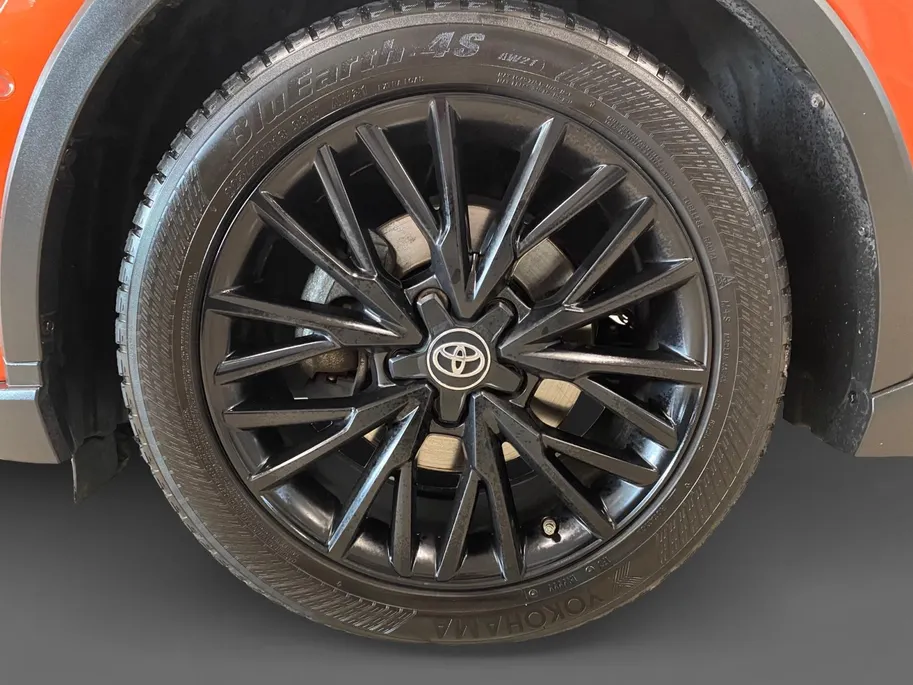 Toyota C-HR 2.0 Hybrid Launch Edition | DEALER ONDERHOUDEN |