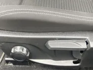 Ford Focus 1.0 EcoBoost Hybrid 125 pk Titanium X Wagon Navigatie - Apple Carplay/ Android Auto - Camera - Draadloos opladen telefoon - Elektrische achterklep