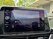 Volkswagen T-Roc Cabrio 1.5 TSI 150pk DSG R-Line · Apple/Android Car Play · P-Sensoren · Stoel-& Stuurverwarming · Rij mode Selectie · 18'' Inch ·