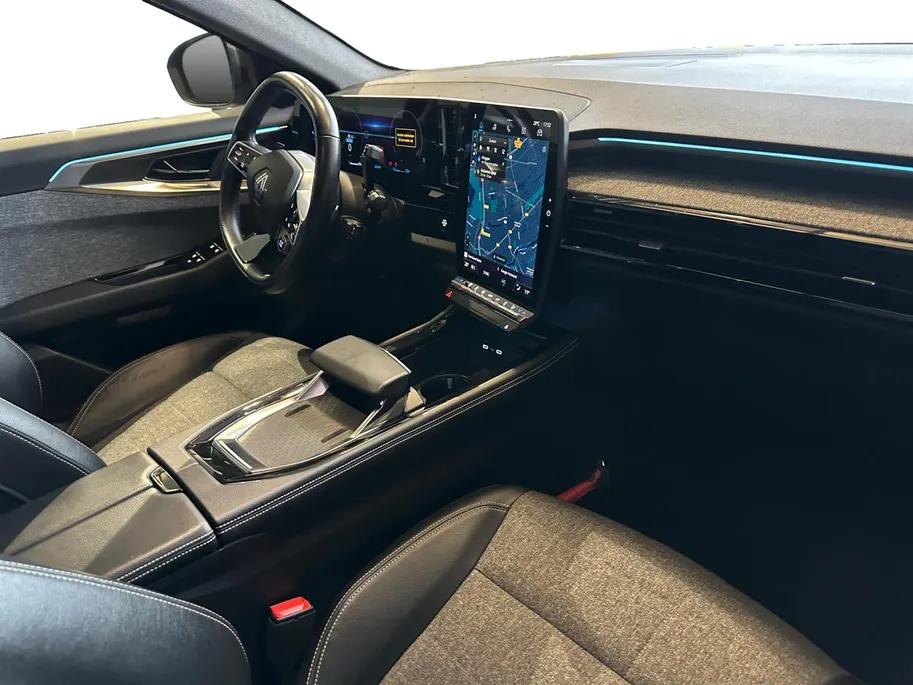 Renault Espace 200PK E-Tech full hybrid techno 7p. Automaat | 1ste Eigenaar | Trekhaak | All-Seasonbanden | Apple Carplay/Android Auto | Cruise Control | Digitale Cockpit | Climate Control | Parkeersensoren | 12 Maanden BOVAG Garantie