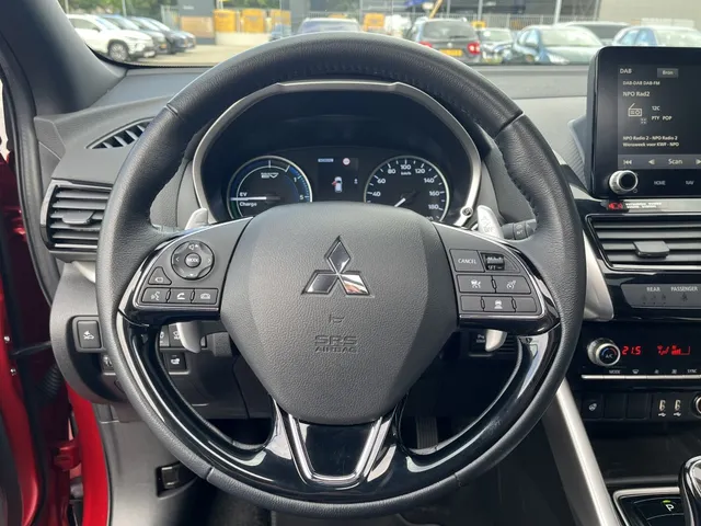 Mitsubishi Eclipse Cross 2.4 PHEV Instyle+ | Panoramadak | Trekhaak | All Seasons