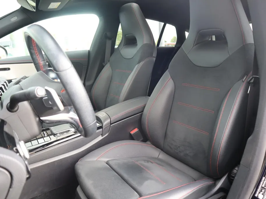 Mercedes-Benz CLA Shooting Brake 250 e AMG Line l Stoelverwarming l Achteruitrij camera l Ambiente lichtpakket