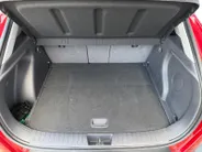 Hyundai Kona 1.6 GDI HEV Premium Sky | Lederen Bekleding| Stoelverwarming v+a| Schuif-kanteldak| Elekrtrisch verstelbare stoelen met geheugen| Dode hoeksensor| MOOIE AUTO