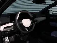 Kia EV4 Fastback GT-PlusLine 81.4 kWh | Schuifdak | Stuur-/stoelverwarming + ventilatie | Camera rondom | Elek. stoelverstelling | Leer | HUD | LED | 19' LM |