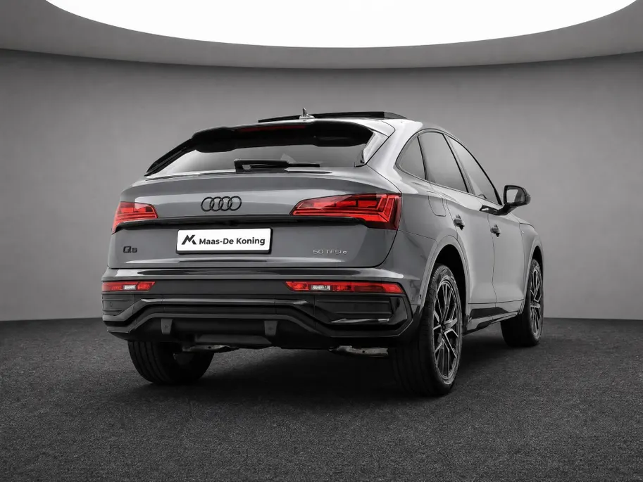 Audi Q5 Sportback 50 TFSIe 299 pk S-tronic S edition · Panoramadak · 360 Camera · Elek. Achterklep · Apple/Android Car Play · Navigatie · 20'' Inch ·