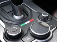Alfa Romeo Stelvio 2.0 Turbo 280 PK AWD B-Tech | Veloce | Pano | Driver | 20'