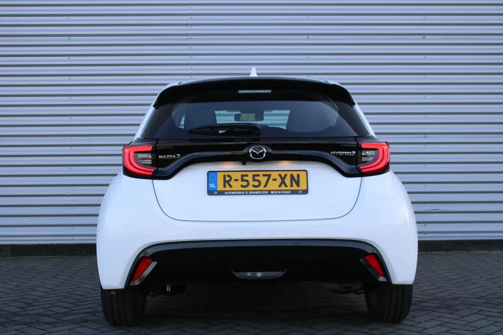 Mazda 2 Hybrid 1.5 Agile Comfort pakket | Airco | Cruise | Apple Carplay | Android Auto | Camera | 15' LM |