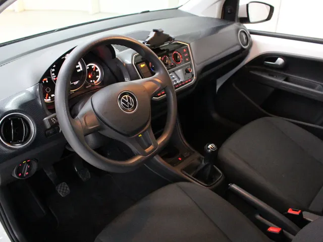 Volkswagen up! 1.0 BMT move up! Airco | Dab Radio | el. Raambediening |