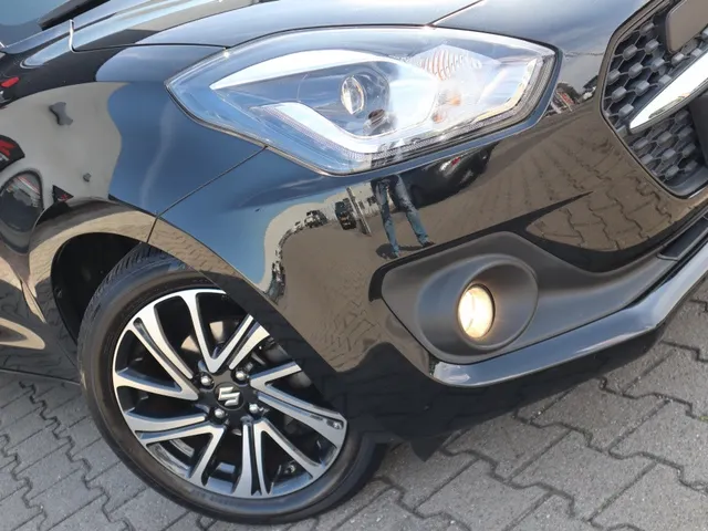 Suzuki Swift 1.2 Style Smart Hybrid AdaptiveCruise | Carplay | Keyless VERKOCHT