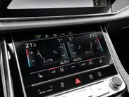 Audi Q8 55 TFSIe 280kW/381PK quattro Pro Line S · Panoramadak · Leder · 360°Camera + Parkeersensoren · Trekhaak ·