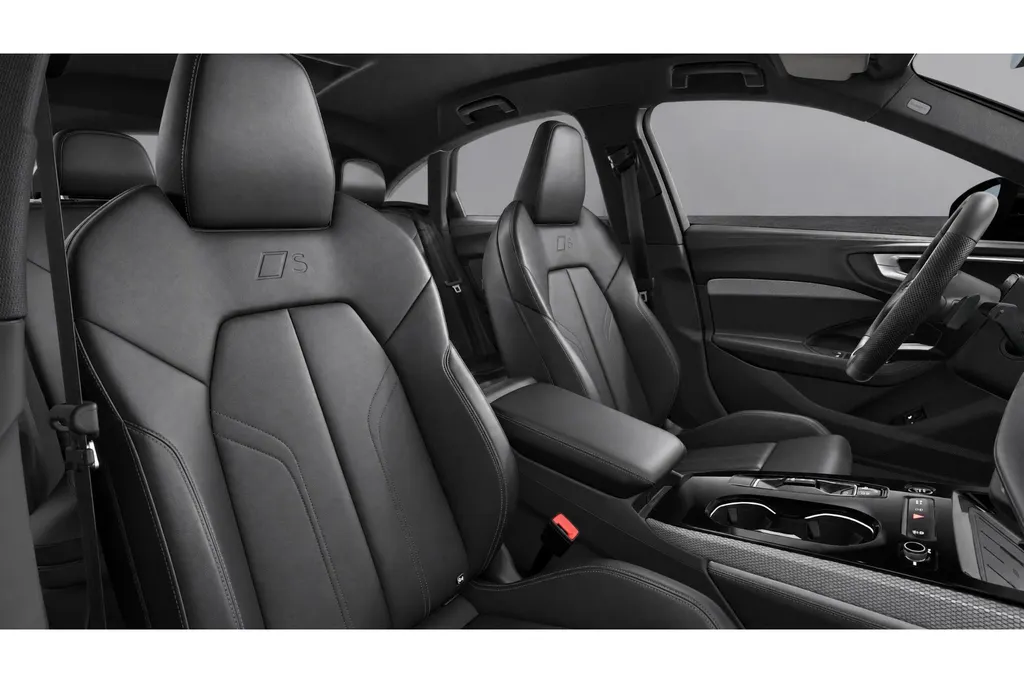 Audi A5 2.0 TFSI quattro S edition 299 PK · Premium pakket · Trekhaak elek. wegklapbaar · Exterieurpakket zwart