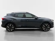 CUPRA Formentor 1.5 TSI e-Hybrid Business | Panoramadak | Stuur verwarming etc! | Trekhaak | Super compleet en helemaal nieuw!