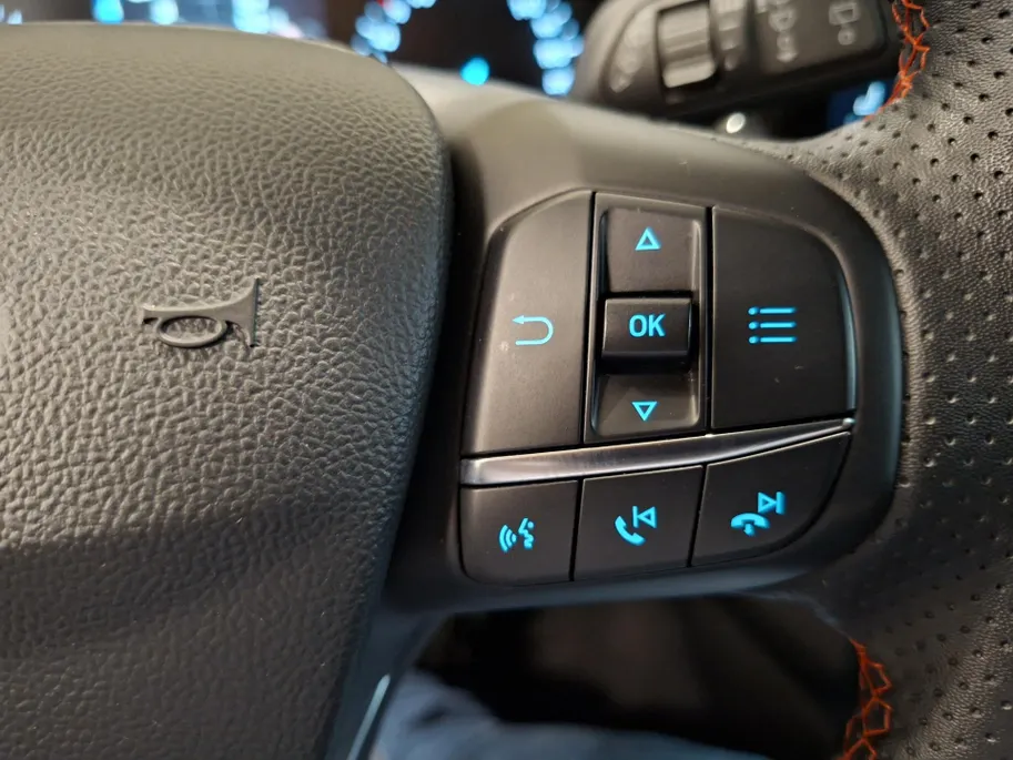 Ford Focus Wagon 1.0 EcoBoost Hybrid ST Line | Automaat | Winter Pack | Adap Cruise |