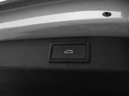 Škoda Kodiaq 1.5 TSI 150pk DSG Sportline Business 7p. · Camera · Inklap. Trekhaak · Keyless · Elek. Bestuurdersstoel + Geheugen · Matrix LED · Garantie t/m 27-05-2028 of 100.000km