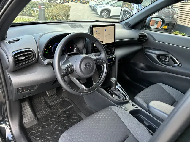 Toyota Yaris Cross 1.5 Hybr 115 Dynamic | stuur/stoelverwarm. | pdc v/a |