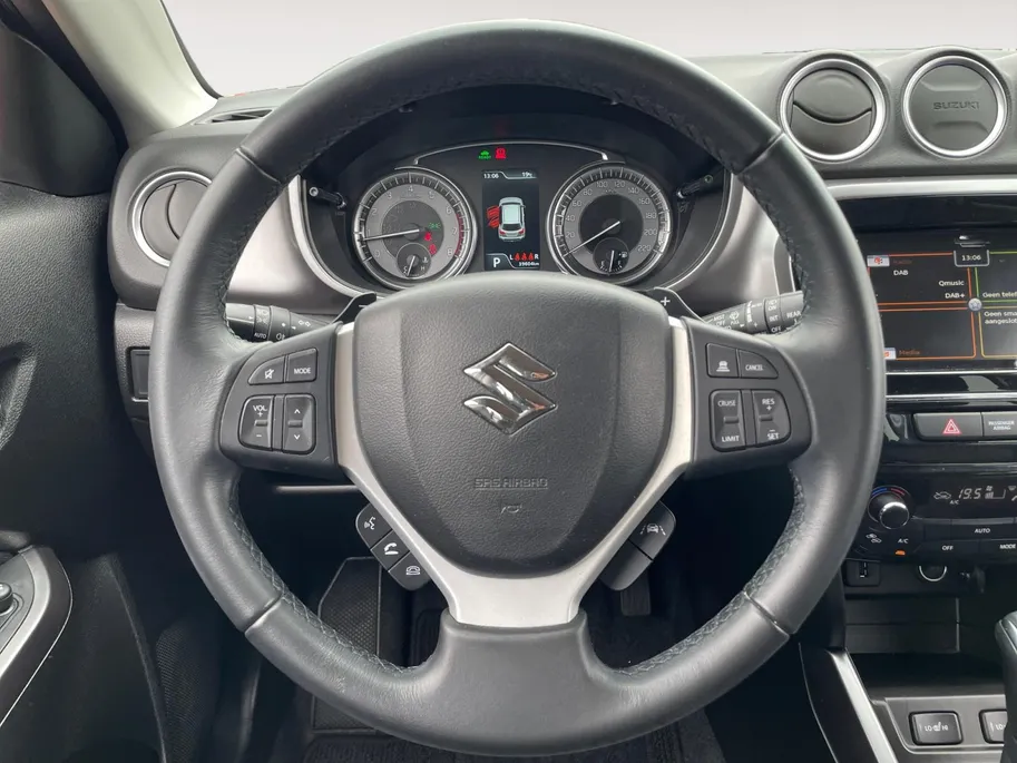 Suzuki Vitara 1.5 Hybrid Select *Automaat*Navi+Camera*Climate Control*Stoelverwarming*Adapt.Cruise Control*LM.Velgen*1ste eigenaar!