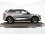 Škoda Kodiaq 1.5 TSI 150pk DSG Sportline Business 7p. · Camera · Wegklapbare Trekhaak · 7 Persoons · Apple/Android Car Play · 19'' Inch · Garantie t/m 27-05-2028 of 100.000km