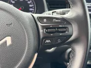 Kia Stonic 1.0 T-GDi MHEV DynamicPlusLine | Navi | Clima | Camera | Cruise Control | LM Velgen | Apple Carplay & Android Auto