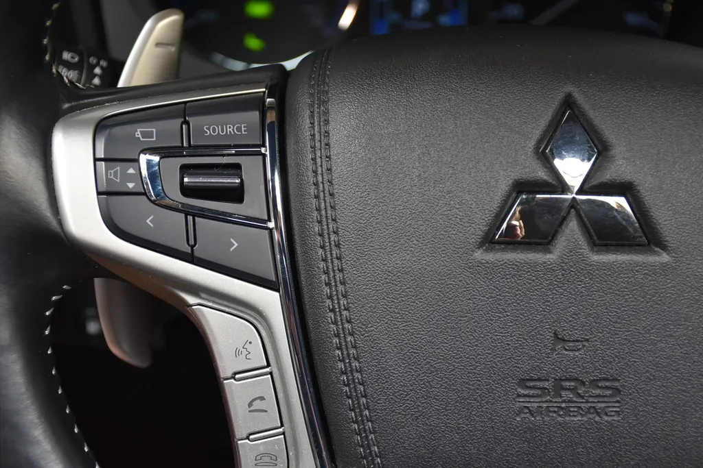 Mitsubishi Outlander 2.4 DOHC MIVEC PHEV 240pk 4WD Aut Intense Trekhaak