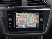 Volkswagen Tiguan 1.5TSI/150PK Life Business Trekhaak · Camera + parkeersensoren · Navigatie