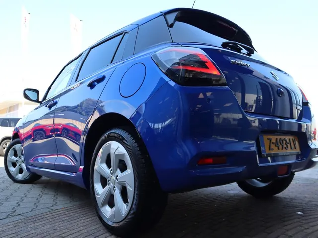 Suzuki Swift 1.2 Select Hybrid AdaptiveCruise | Carplay