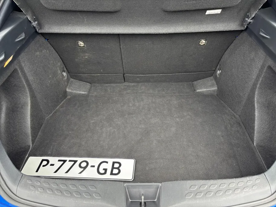 Toyota C-HR 1.8 Hybrid Executive Ultimate | 1e Eigenaar | Trekhaak | Achteruitrijcamera | Stoelverwarming | Dodehoek detectie | Adapt. Cruise Control | 12 maanden garantie! |