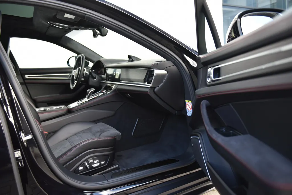 Porsche Panamera Sport Turismo 4.0 GTS