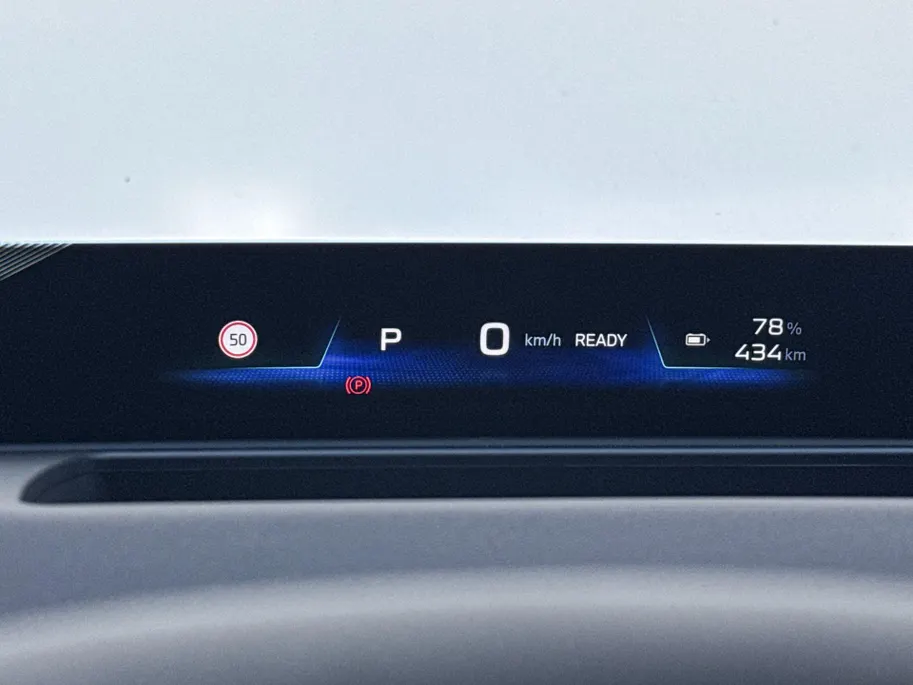 BMW i3 Sedan 50 xDrive First Edition