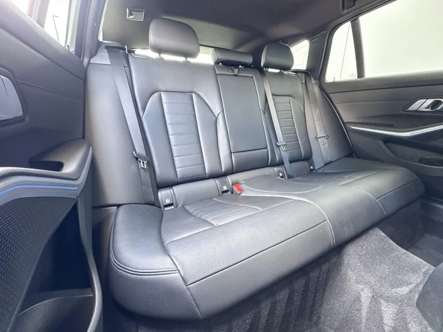 BMW 3 Serie Touring 320e xDrive M-Sport