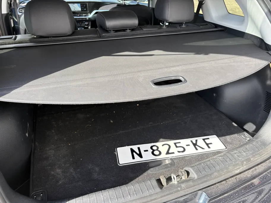 Kia Niro 1.6 GDi Hybrid DynamicPlusLine AUTOMAAT | Trekhaak | Stoel/Stuur verwarming | Adaptieve Cruise | Groot scherm Navigatie | Digitaal cockpit | Apple Carplay/Android Auto | Camera | Climate