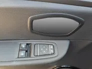 Renault Clio 0.9 TCe Limited navi , airco , trekhaak , lm velgen , parkeersensor , tel , usb .