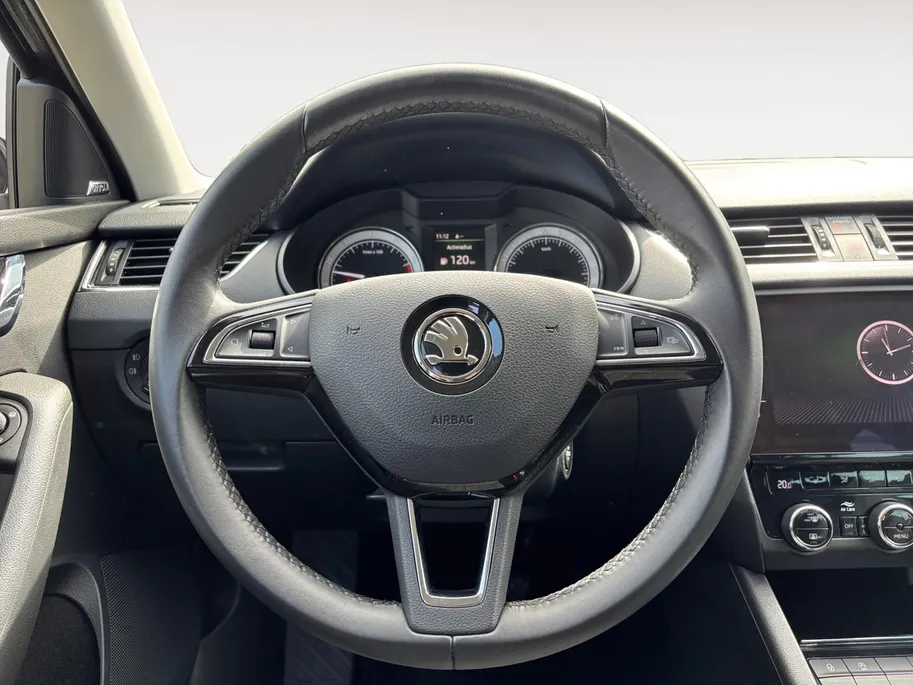 Škoda Octavia Combi 1.0 TSI Greentech Business Edition Plus | Weinig kilometers! | Afneembare Trekhaak | Achteruitrijcamera | Apple Carplay/Android Auto | Climate Control | 12 maanden garantie! |