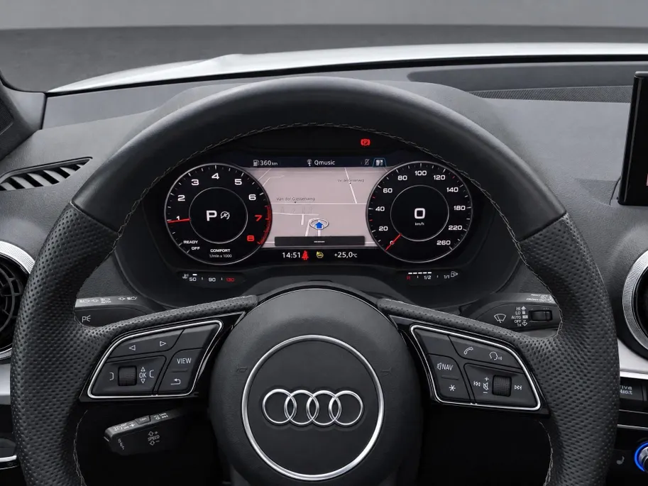 Audi Q2 35 TFSI/150PK S Line · Panoramadak · SONOS Audio ·  Camera · Apple/Android Car Play · Leder