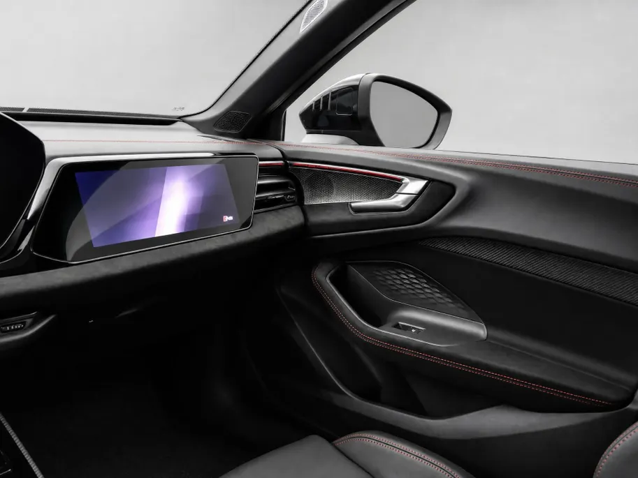 Audi RS5 Limousine e-hybrid 639 PK · RS sportuitlaat · Topsnelheid 270 km/h · Head-up display · Panoramadak