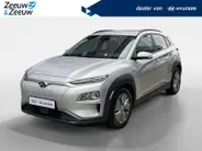 Hyundai Kona EV Comfort 64 kWh | Warmtepomp | 100% SOH | Adaptive cruise control | Apple Carplay & Android Auto | Achteruitrijcamera | Parkeersensoren achter | Keyless entry | DAB radio |