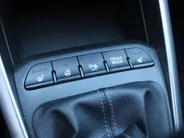 Kia Stonic 1.0 T-GDi MHEV GT-Line | Stuur-/stoelverwarming | Camera | 17' LM | Clima | Keyless | Apple Carplay/Android Auto | Navi | Cruise |