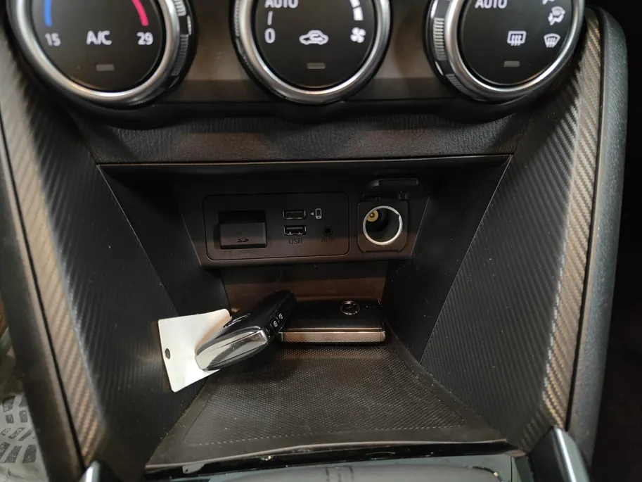 Mazda 2 1.5 e-SkyActiv-G 90 Homura | Achteruitrijcamera | Adaptive Cruise Control | LED | 16' LM Velgen