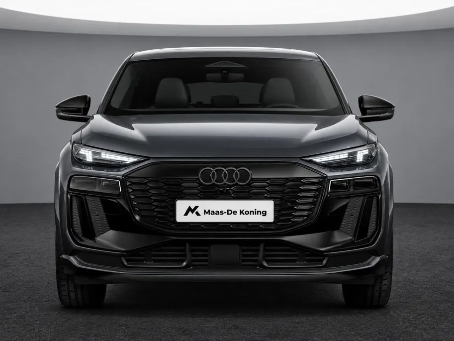 Audi Q6 e-tron Sportback S edition 83 kWh 252 PK · Glazen panoramadak · Trekhaak elek. wegklapbaar · Optiekpakket zwart