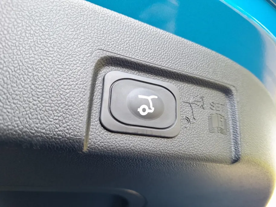 Ford Puma 1.0 EcoBoost Hybrid Titanium | !gratis upgrade naar automaat! | Winterpack | Comfortpack | El. Achterklep | Camera | Navigatie | Led verlichting | Keyless entry | 17' Lichtmetaal | Climate Control | Nieuw te bestellen! |