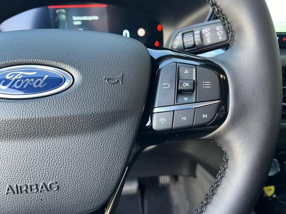 Ford Kuga 2.5 PHEV Titanium | Te Bestellen | Actiekorting €4000,- | 2100KG Trekgewicht | Adaptieve Cruise Control | 360 Camera |