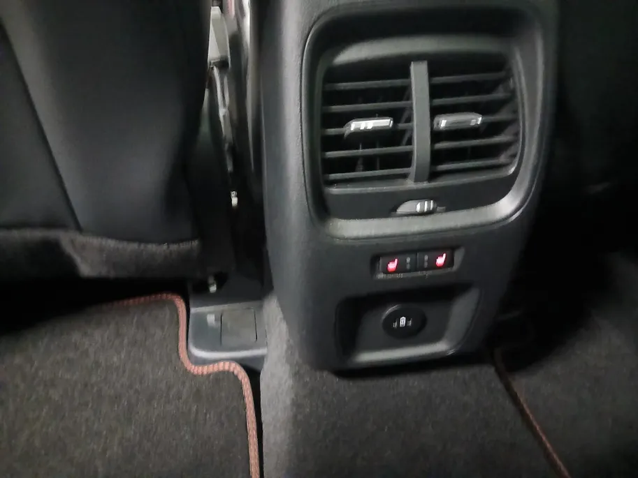 Ford Kuga 2.5 PHEV ST-Line X | Panoramadak | Trekhaak elektrisch | Technology Pack | Winter Pack | Head up display |