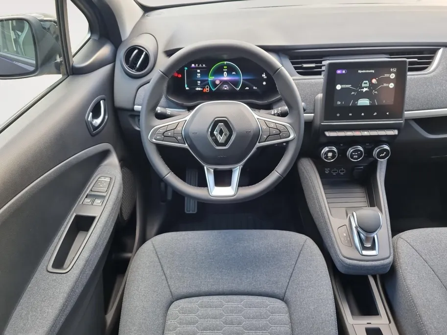 Renault ZOE R135 Evolution 52 kWh | Koopaccu | SoH 97,7& | Navigatie | LMV | Apple Carplay & Android Auto | Camera | Parkeersensoren | 12 Maanden BOVAG Garantie